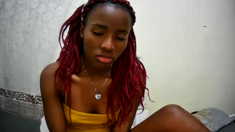 petitetasha online show from September 28, 11:04 am