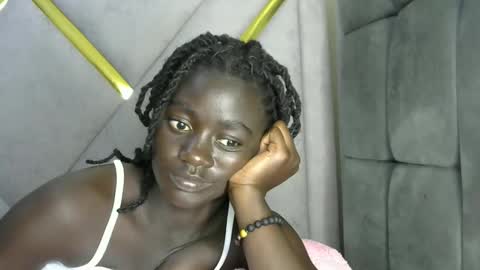 petitte_gyaal online show from November 21, 6:48 am