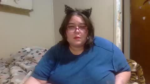 The Aspie Kitty twitterthishunonfire online show from October 19, 3:41 am