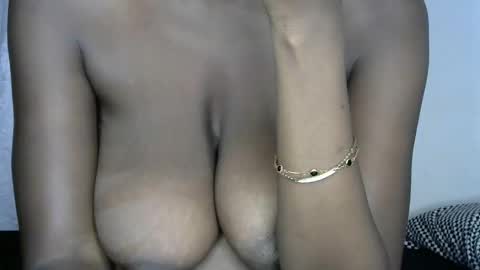 pettite_cora1 online show from January 5, 9:40 pm