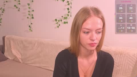 Margot call me Margot  Robbie online show from October 23, 7:14 am