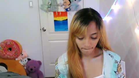Snapshot of pinay_beauty14 chatting on January 30, 2:36 pm pinay beauty14 online show from January 30, 2:36 pm