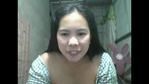 pinaychubbymomm online show from February 2, 3:05 am