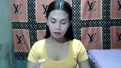 pinayloving_bella online show from March 25, 10:51 am