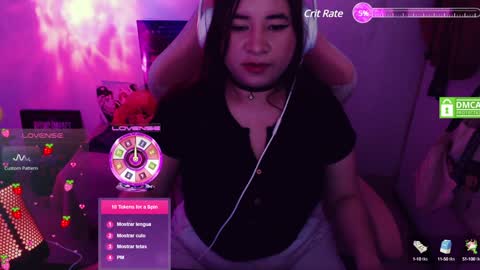 Snapshot of pink_girl0n chatting on December 15, 10:07 am Kitty online show from December 15, 10:07 am