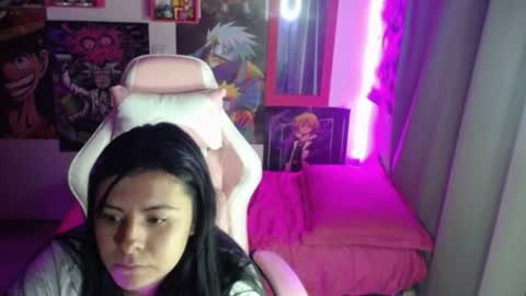 pink_yuii online show from August 2, 2:36 am