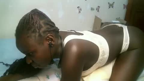 pinky online show from December 13, 7:53 pm