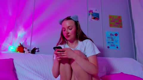 Mila online show from February 16, 6:13 am