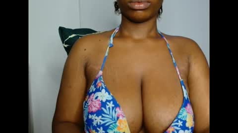 pinkxsugar online show from November 29, 5:33 am