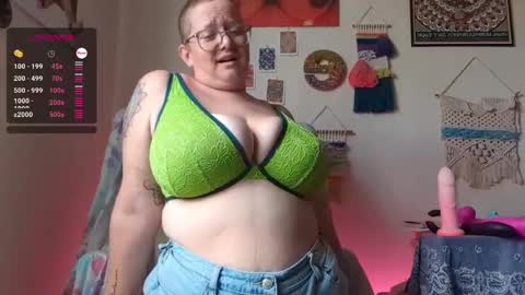 Snapshot of pisces_princess_ chatting on March 3, 9:12 pm Em online show from March 3, 9:12 pm