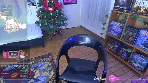 Snapshot of pixelrabittt chatting on December 18, 8:57 pm Rabbit online show from December 18, 8:57 pm