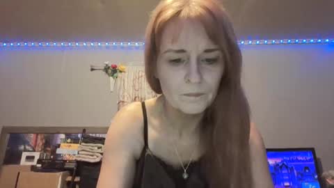 pizzedwife online show from March 19, 3:22 am