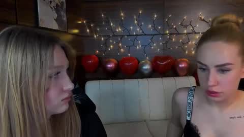 Snapshot of playful_sophie chatting on March 3, 9:56 pm Sophie online show from March 3, 9:56 pm