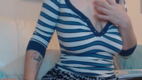 Snapshot of playfulsamira chatting on September 25, 11:42 am PlayfulSamira online show from September 25, 11:42 am