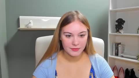 Snapshot of playgirl_valeria chatting on January 6, 7:42 am Valeria online show from January 6, 7:42 am