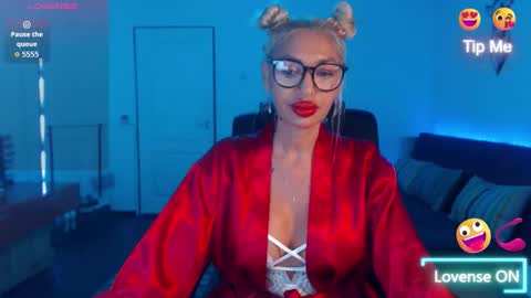 Victoria online show from September 10, 7:14 pm