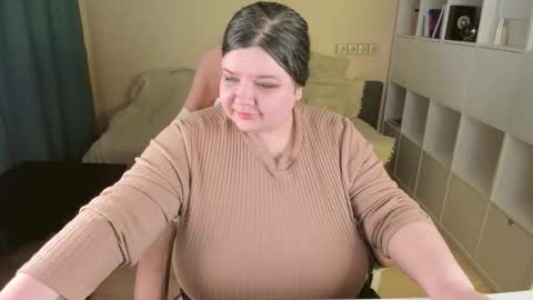 Alice online show from November 16, 3:45 pm