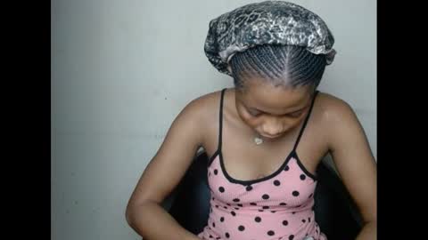 plumnjuicyx online show from February 23, 5:17 am