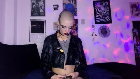    online show from October 20, 2:14 am