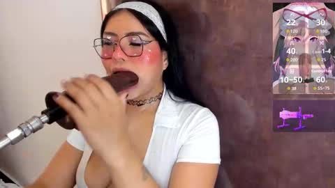 Snapshot of pocahontas_lantina chatting on October 19, 5:20 am pocahontas_lantina online show from October 19, 5:20 am