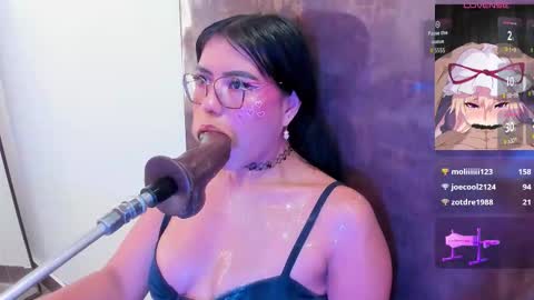 Snapshot of pocahontas_lantina chatting on October 11, 4:39 am pocahontas_lantina online show from October 11, 4:39 am
