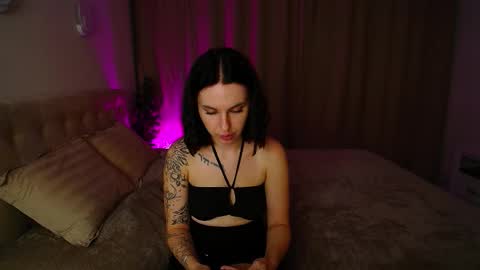 poison_inyour_mind online show from October 8, 8:02 pm