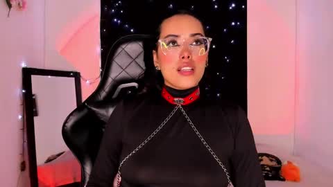 Willow                      Hours 12pm to 630pm Colombian time FRIDAY AND SUNDAY FREE DAYS online show from February 5, 5:43 pm