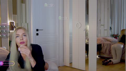 Snapshot of poliina chatting on December 22, 10:15 pm Polina online show from December 22, 10:15 pm