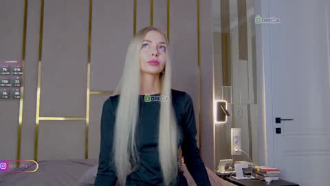Snapshot of poliina chatting on December 21, 5:39 pm Polina online show from December 21, 5:39 pm