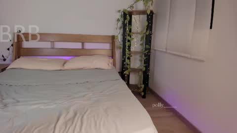 Polly online show from August 9, 12:18 am