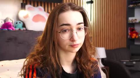 Polly online show from February 21, 8:04 am