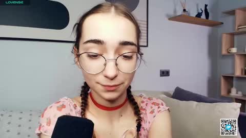 Polly online show from October 7, 8:08 am