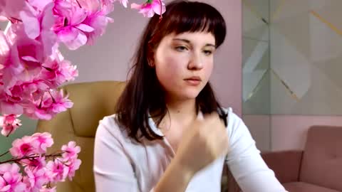 Polly online show from March 4, 1:39 pm