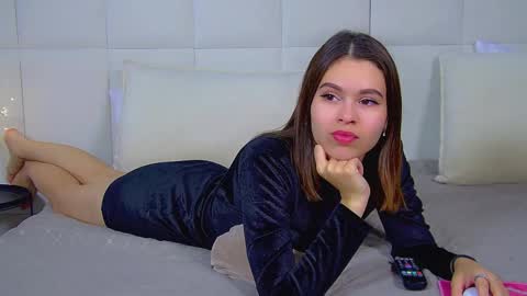 Polly online show from October 6, 7:07 pm