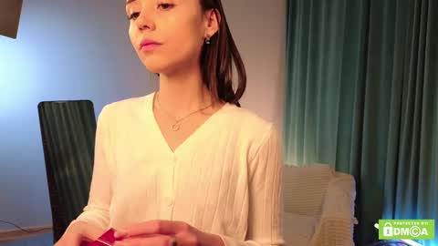 Rihanna online show from February 3, 11:53 am