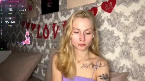 Snapshot of porshes chatting on October 2, 3:17 pm HERES Alice WELCOME EVERYONE LOVENSE DOMI REACT TO YOUR TIPS LETS MAKE A GREAT SHOW TOGETHER online show from October 2, 3:17 pm