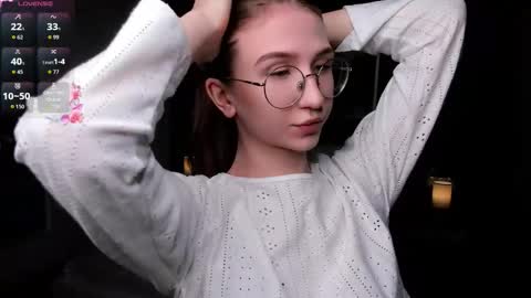 Elizabeth online show from November 28, 7:39 pm