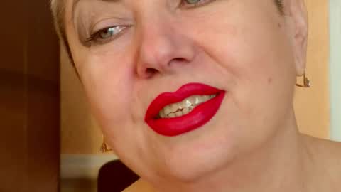 LADY POSH online show from January 13, 11:53 pm