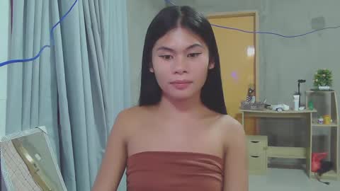 Snapshot of precious_athena chatting on February 5, 12:17 pm precious_athena online show from February 5, 12:17 pm