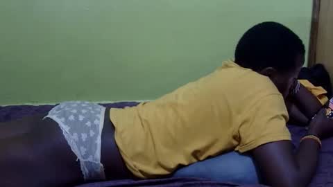 Snapshot of precious_nesh chatting on October 19, 7:21 am precious_nesh online show from October 19, 7:21 am