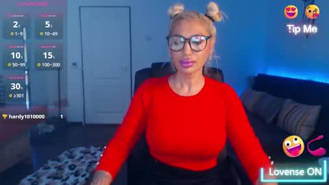 Victoria online show from November 23, 8:43 pm