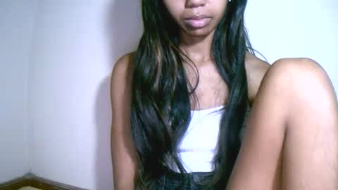 prettiethalia online show from March 4, 7:31 pm