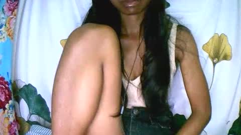 prettiethalia online show from December 15, 10:37 pm