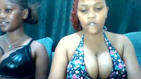 pretty_dee1 online show from June 5, 10:05 pm