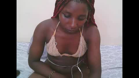 pretty online show from March 18, 1:05 pm