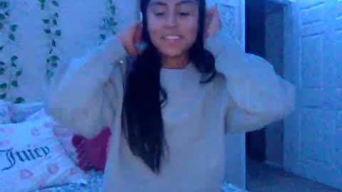 pretty_girl828687 online show from October 20, 4:15 am