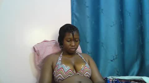 Snapshot of pretty_kylah chatting on October 15, 12:46 am pretty_kylah online show from October 15, 12:46 am
