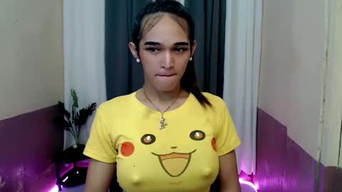 pretty_lady_kitty online show from April 6, 12:28 pm