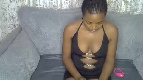pretty_petite24 online show from July 26, 8:55 am