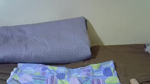 Snapshot of pretty_pussy2 chatting on March 1, 7:51 am Essy online show from March 1, 7:51 am